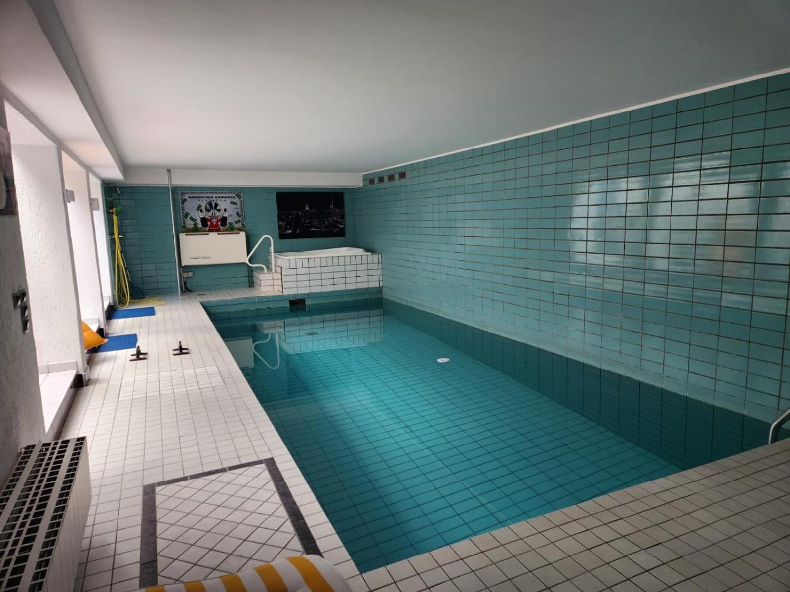 Villa Casa Blanca Mit Privatem Schwimmbad 26 Grad Und Sauna Duisburgo Exterior foto