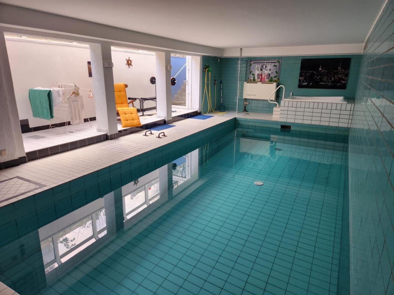 Villa Casa Blanca Mit Privatem Schwimmbad 26 Grad Und Sauna Duisburgo Exterior foto