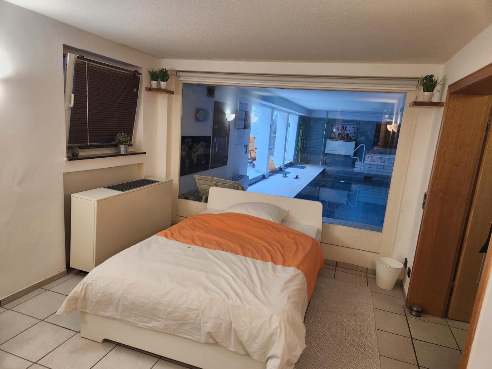 Villa Casa Blanca Mit Privatem Schwimmbad 26 Grad Und Sauna Duisburgo Exterior foto